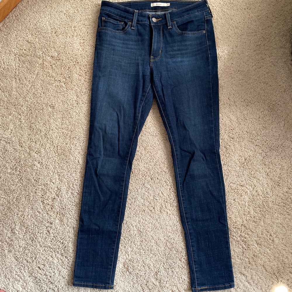 Levi’s 711 Skinny Mid-Rise Denim
